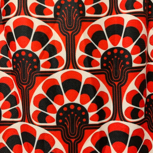 Vintage 60s pattern dress with pleated skirt - Picture 3 of 6